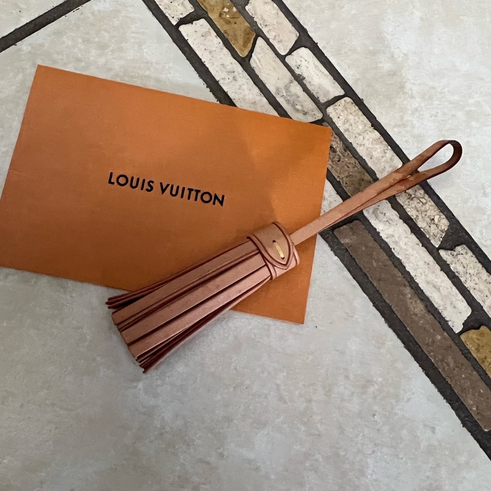 Designer boxes gift bags dust bags ribbons